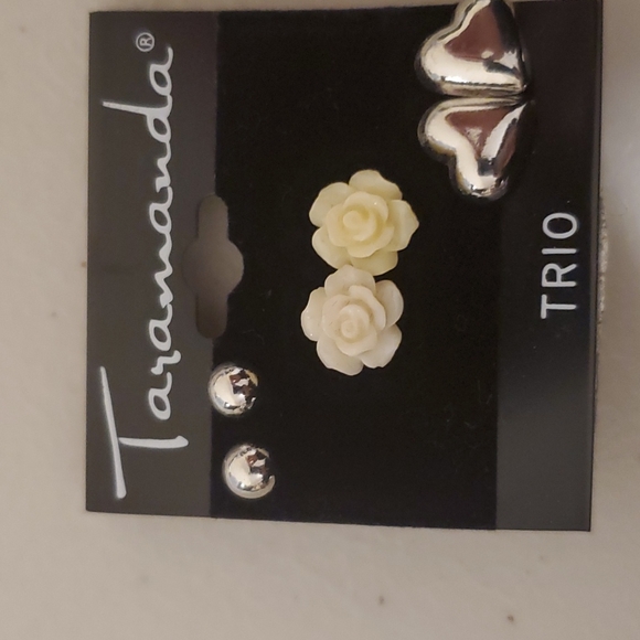 taramanda Jewelry - Taramanda 3 pack of Earrings